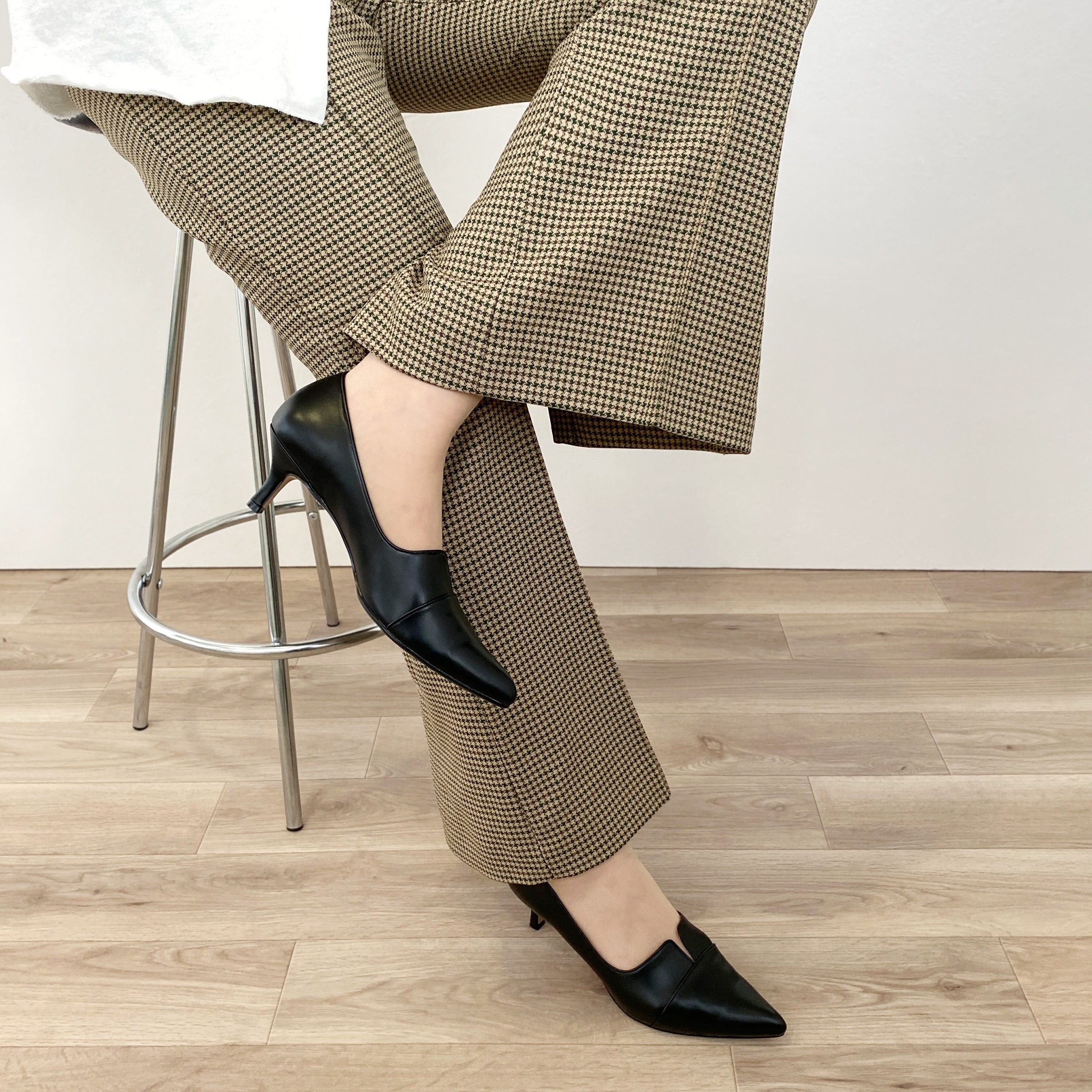 2026SSBI：ポインテッドトゥ 切替 パンプス（5154）ブラック – mamian