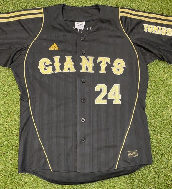 読売ジャイアンツ高橋由伸選手」 10年前の巨人の限定ユニフォームへの