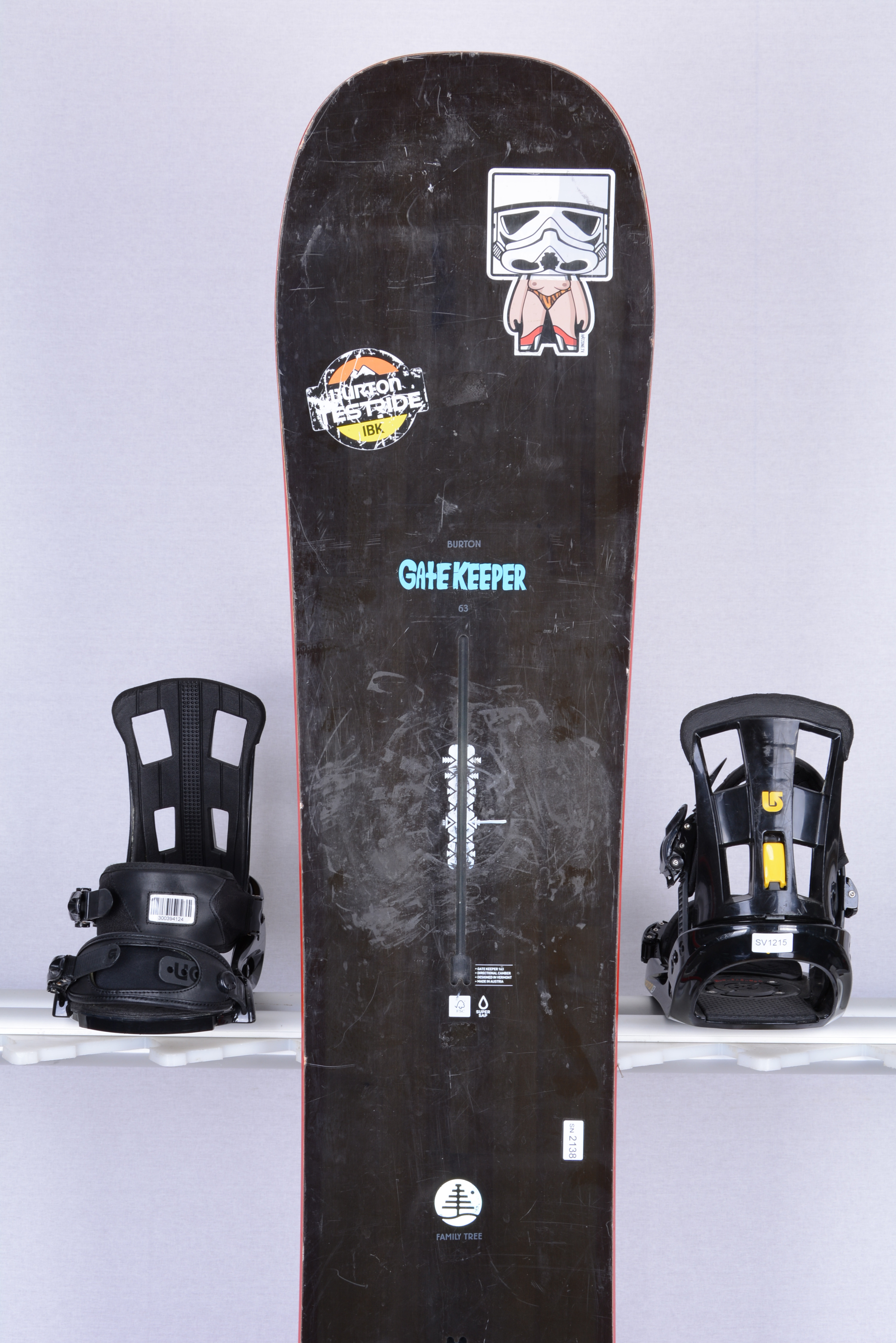 snowboard BURTON FAMILY TREE GATE KEEPER, the CHANNEL, CAMBER