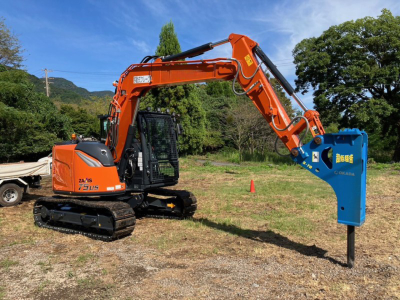 日立油圧ショベル 「ZX75US-7」 新車納車させていただきました