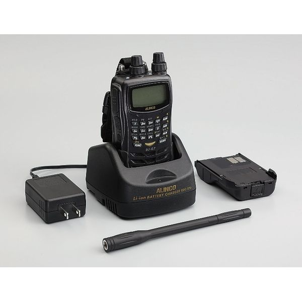 トリプルバンド144/430/1200MHz FM 1～5Wトランシーバー DJ-G7