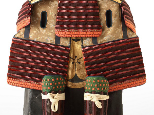 甲冑の小具足：佩楯／名古屋刀剣博物館・名古屋刀剣ワールド