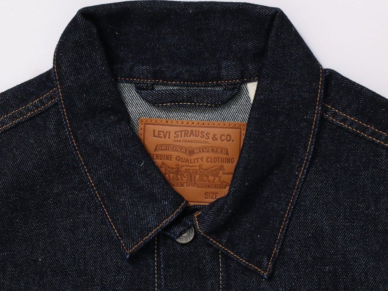 リーバイス®︎」と「ビオトープ」がタッグを組み「TYPE2トラッカー」を