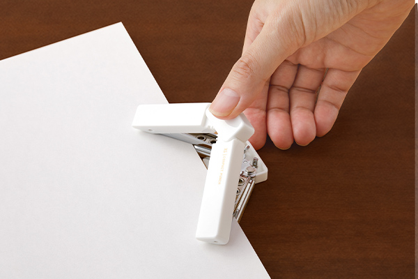 XS コンパクトパンチ 白A（35545006）オンラインストア