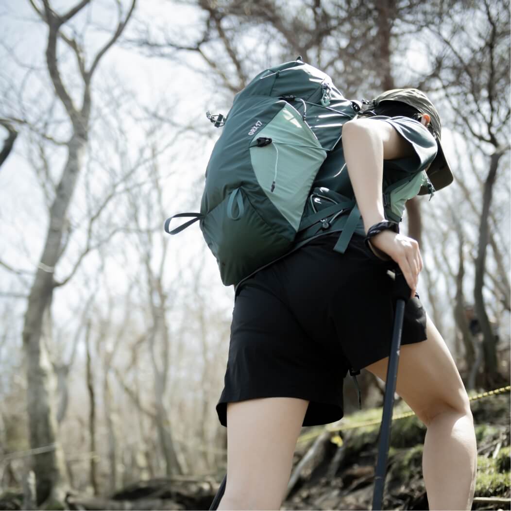 幅広ショルダーと高い重心位置の軽量バックパック GRX | Millet(ミレー