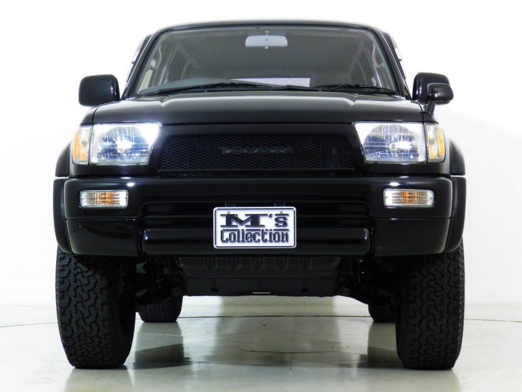 TOYOTA”グリルが特徴的☆カスタムSUV ハイラックスサーフ185