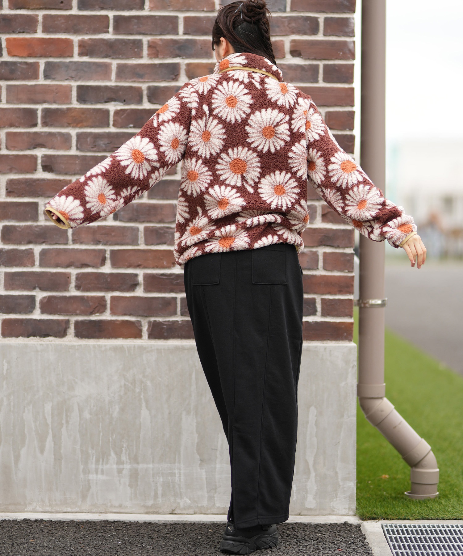 5437【極美品】VOLCOM ジャケット レディース 裏ボア 花柄 総柄 5437