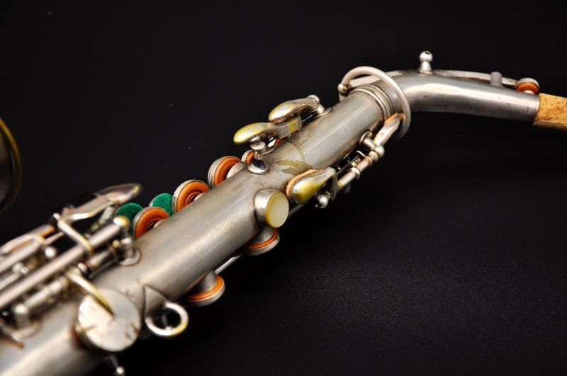 king H.N.WHITE モデル カーブドソプラノサックス - Musicporte