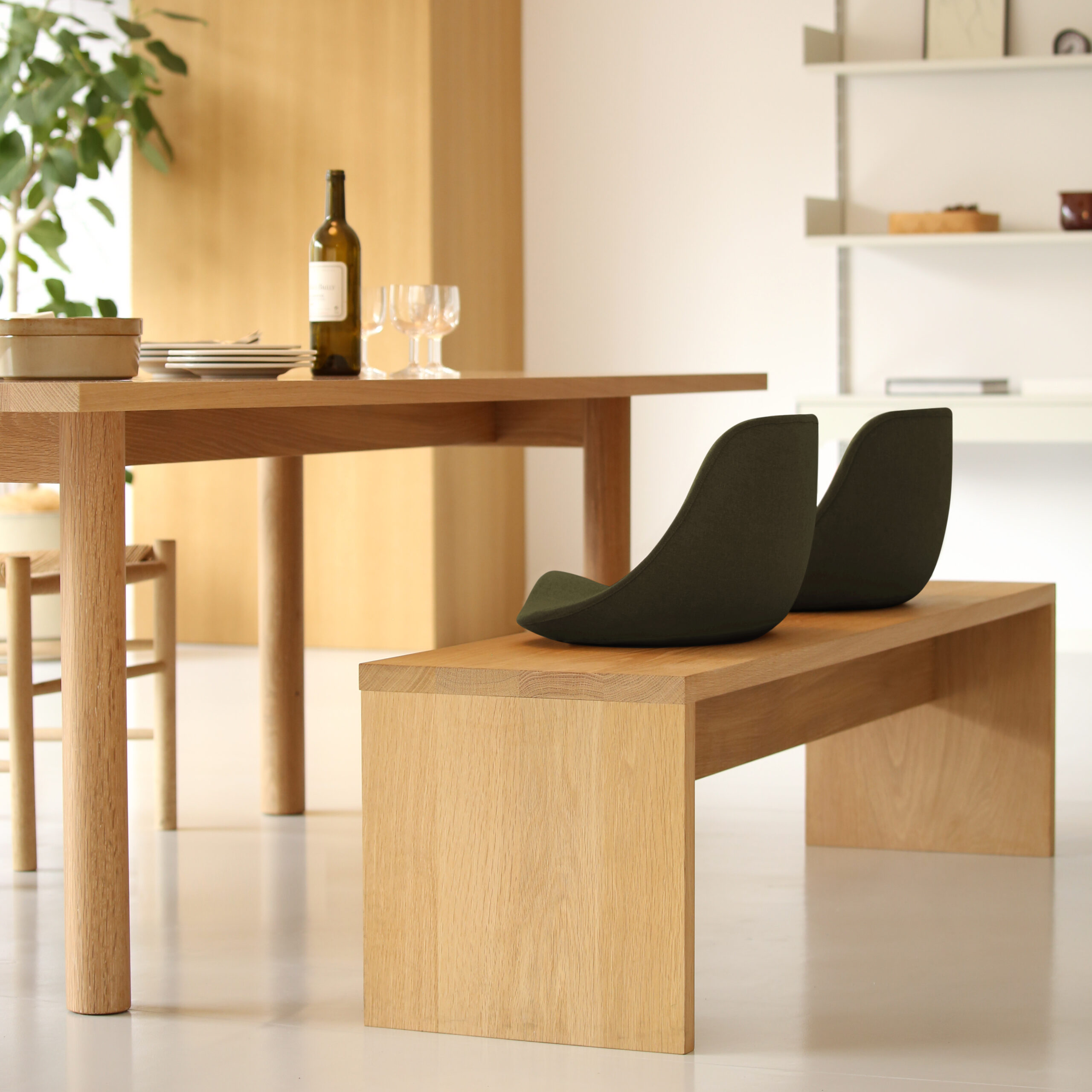 KURA SEAT HB | 商品のご紹介 | 株式会社ドリーム