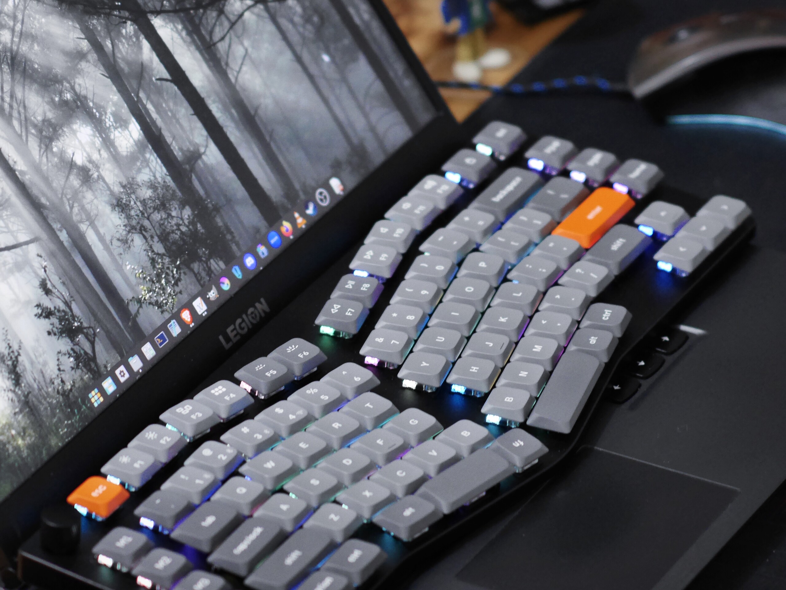 Keychron K15 Max mechanical keyboard review: Sleek ergonomic