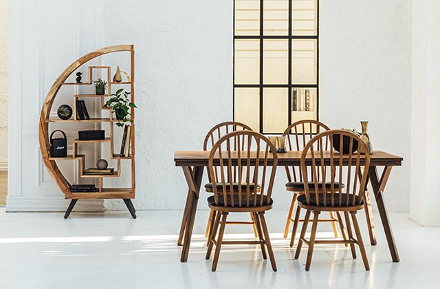 ブラックがアクセント。北欧モダンのダイニング | NOCEノーチェ 家具