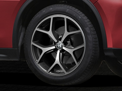 ステルヴィオ / ジュリア アルファ ロメオ葛飾 限定モデル発売：並木盛