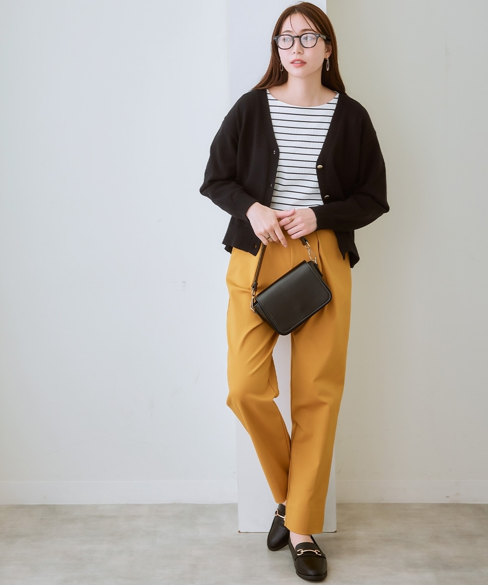 ゴールドボタンVネックニットカーディガン（毛玉になりにくい