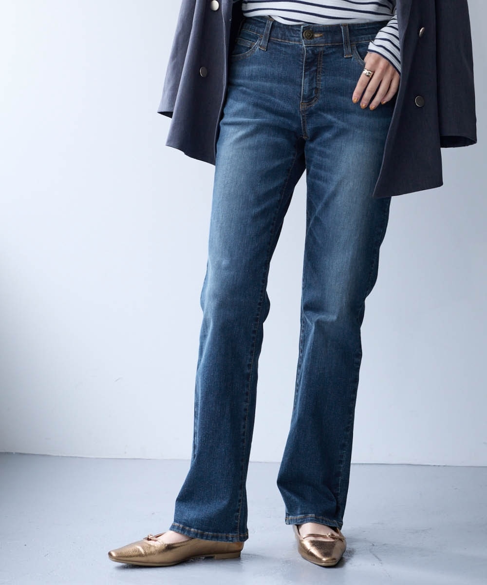 すごのびストレッチデニムストレートパンツ（ゆったり太もも）（選べる