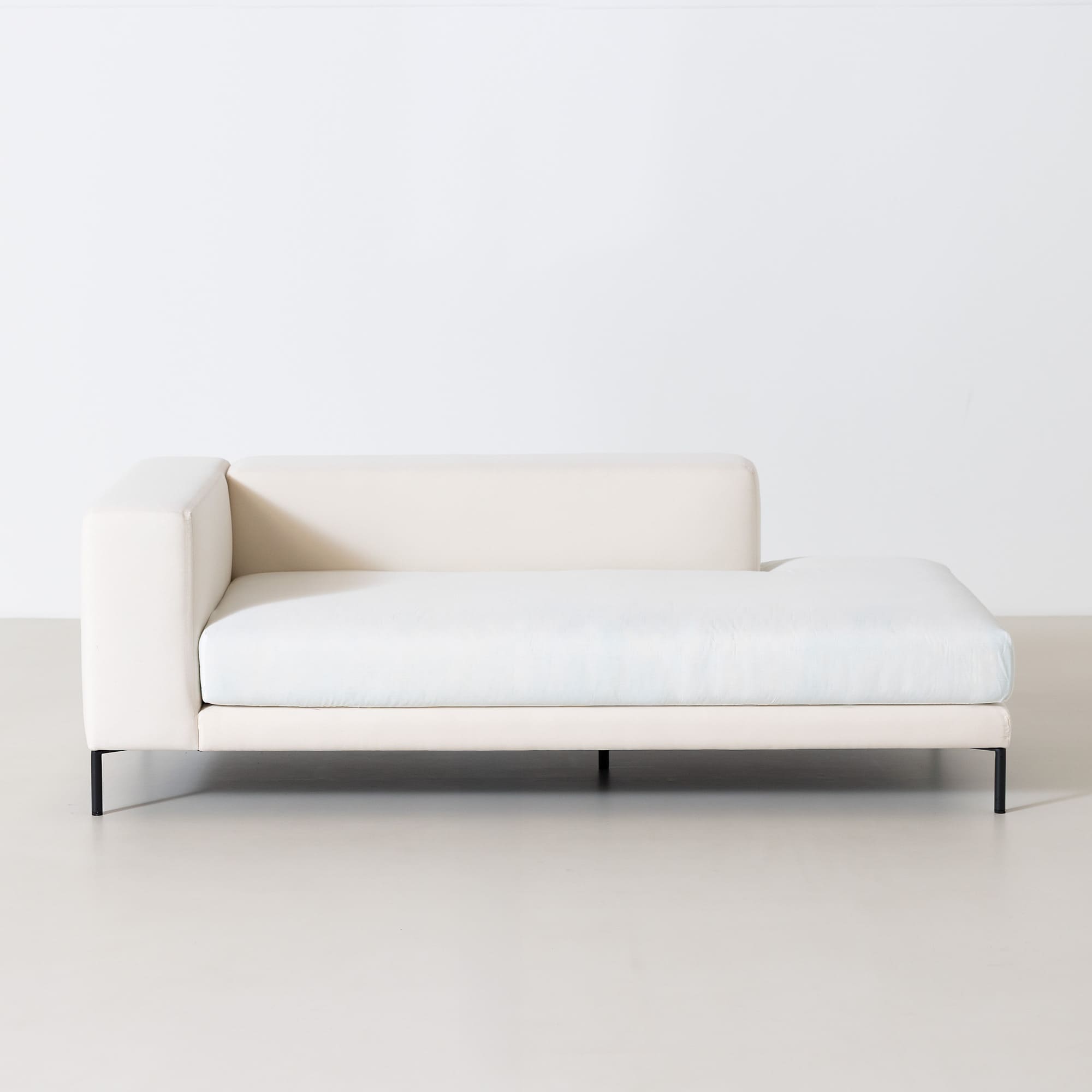 Decibel Standard ミドル3人掛け片ひじ」 製品詳細ページ | 国産ソファ