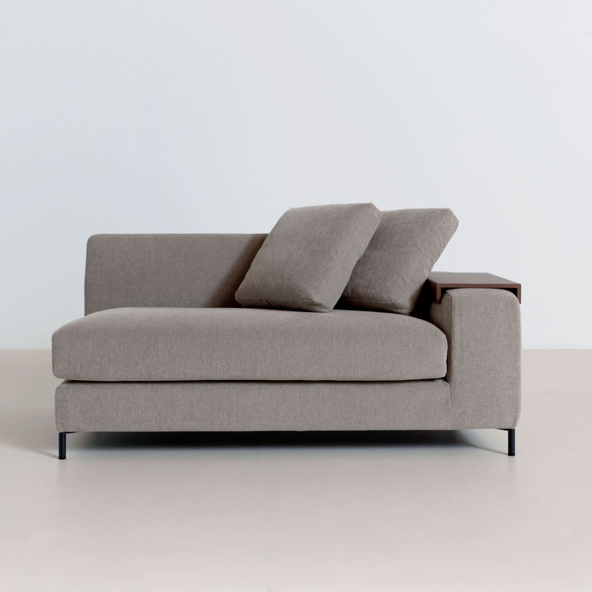 Decibel Traditional 2人掛け片ひじ」 製品詳細ページ | 国産ソファ