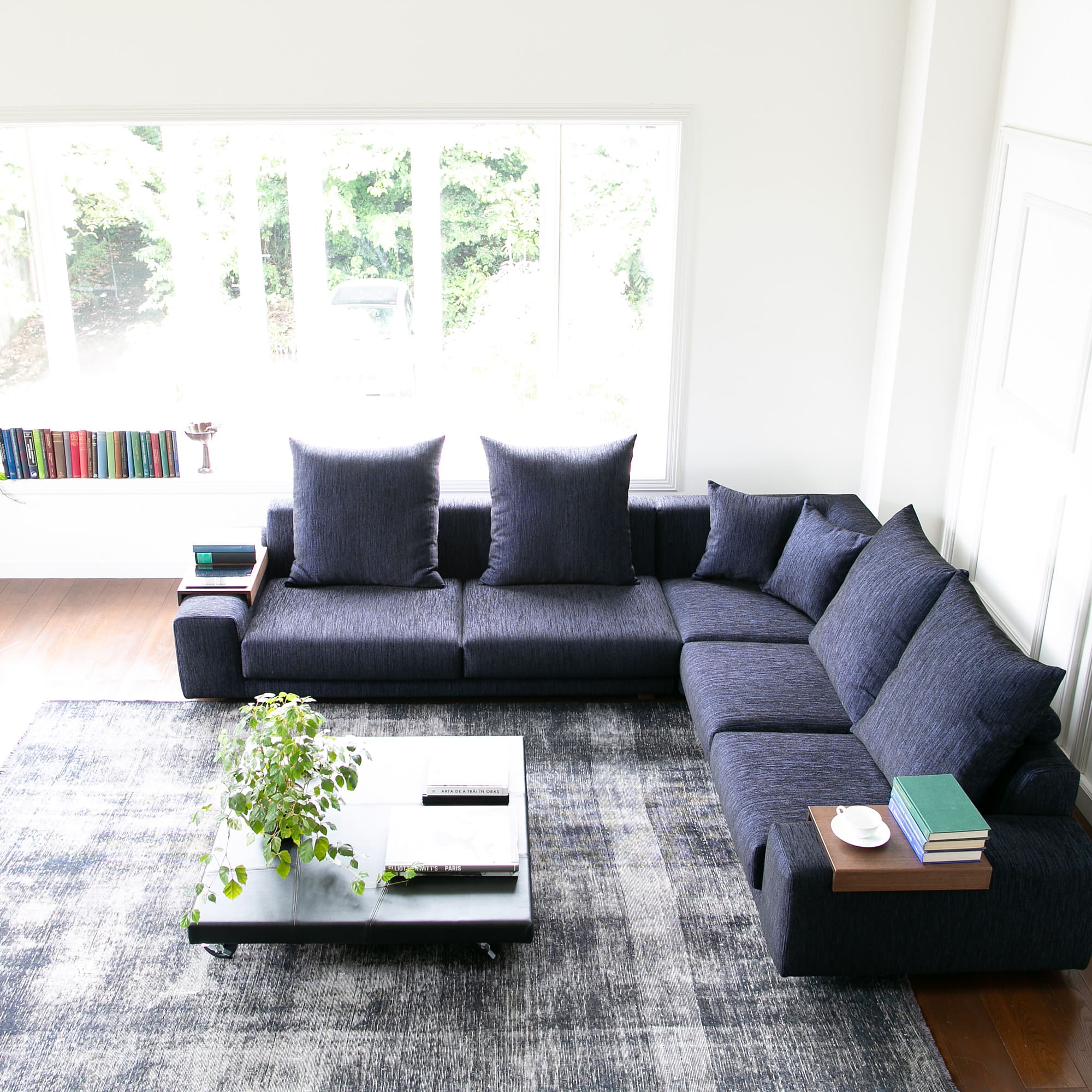 Decibel Professional 3人掛けコーナーソファセット」 製品詳細ページ