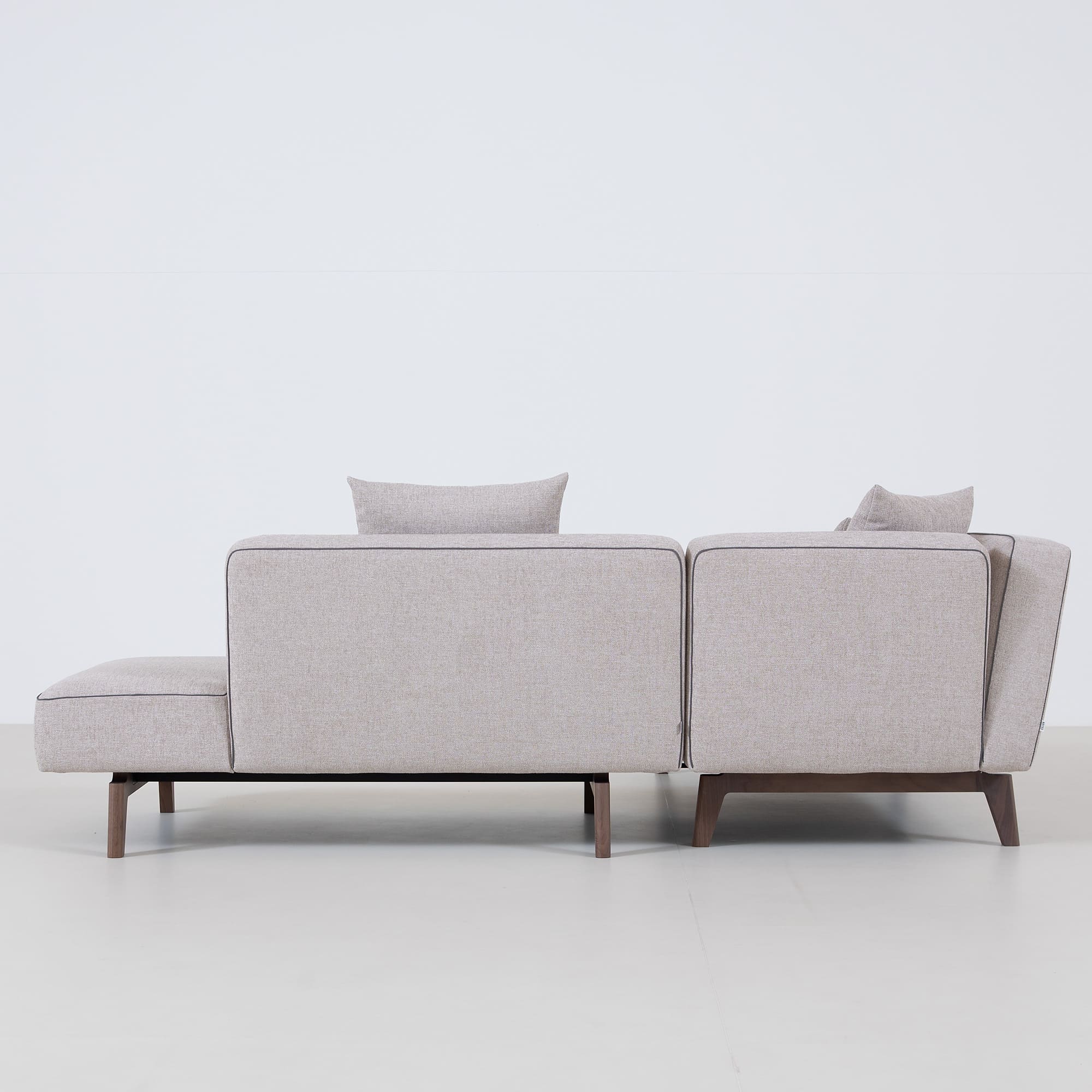 Eterno Moderno Orezzia カウチソファセット」 製品詳細ページ | 国産