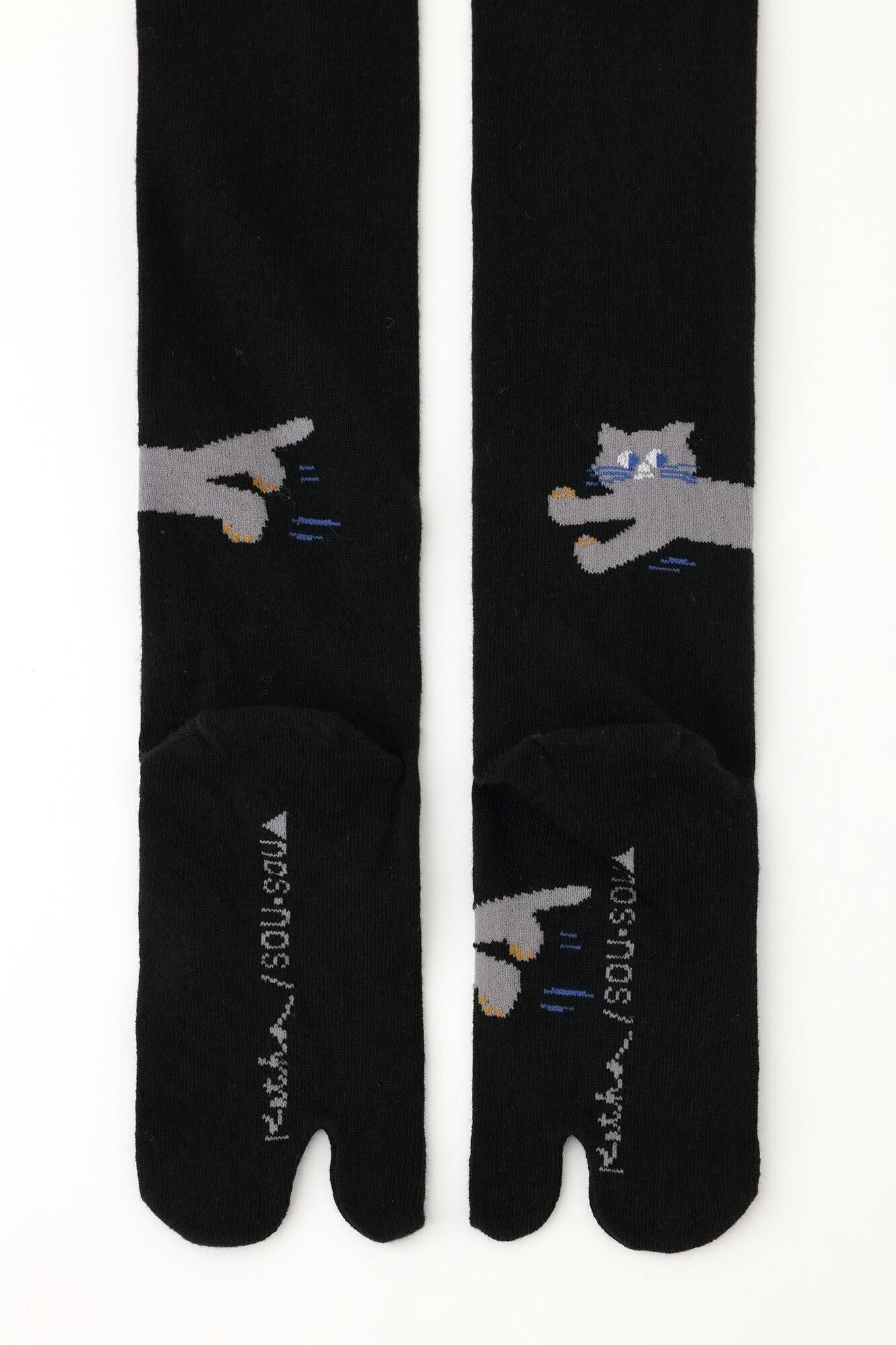 タイツ足袋／ねこ 濡羽色（ぬればいろ）