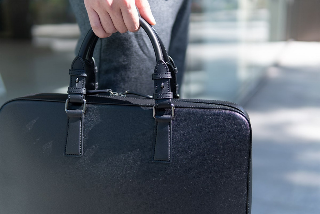 馬具屋がつくる至極のビジネスバッグ｜新イノベーション