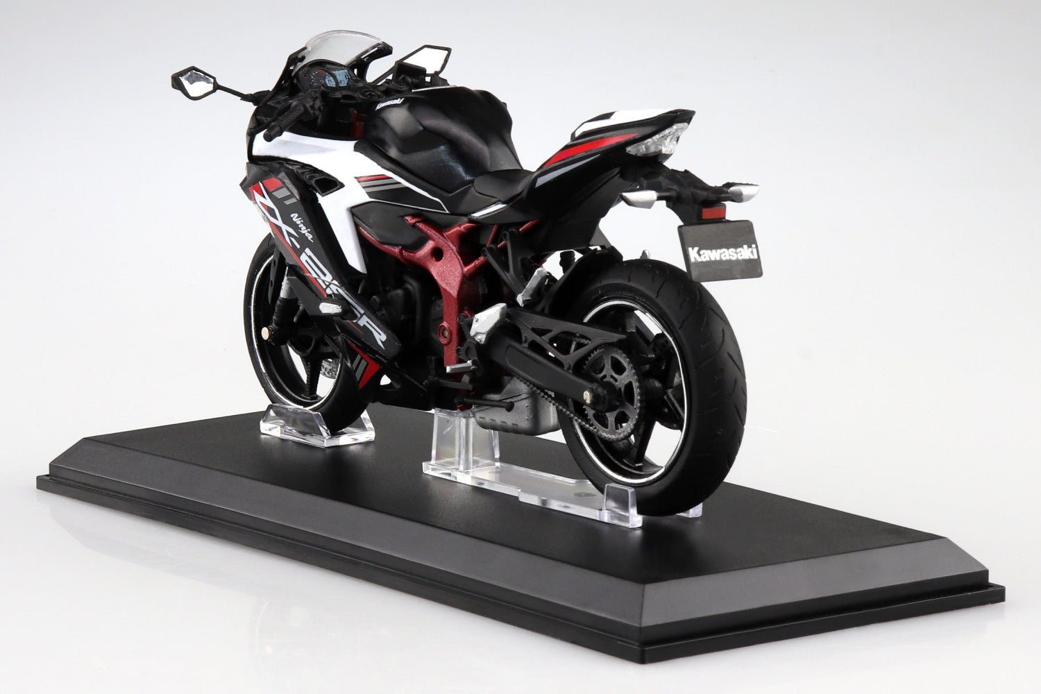 1/12 KAWASAKI Ninja ZX-25R メタリックスパークブラック×パール