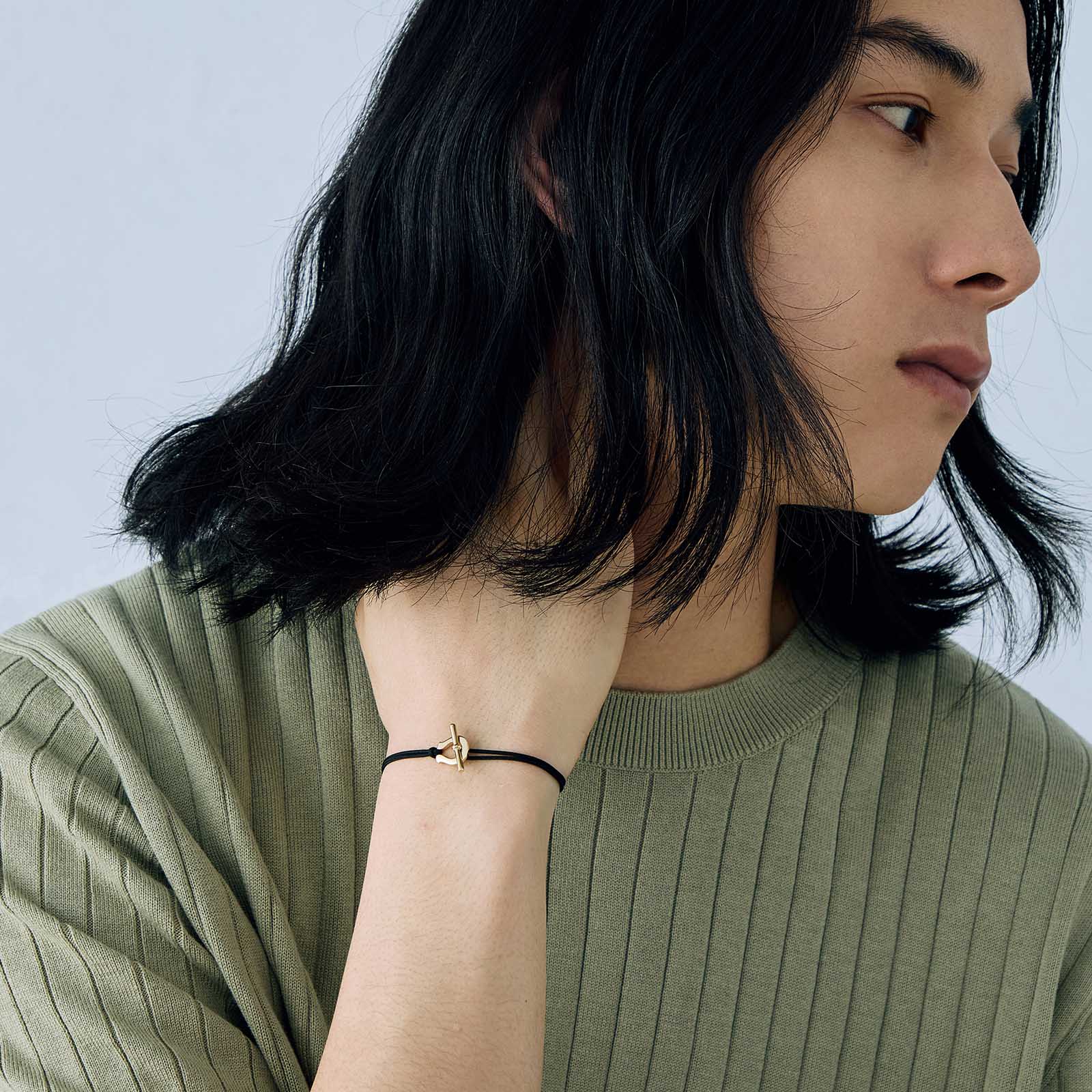 SYMPATHY OF SOUL（シンパシーオブソウル） Medium Horseshoe Toggle