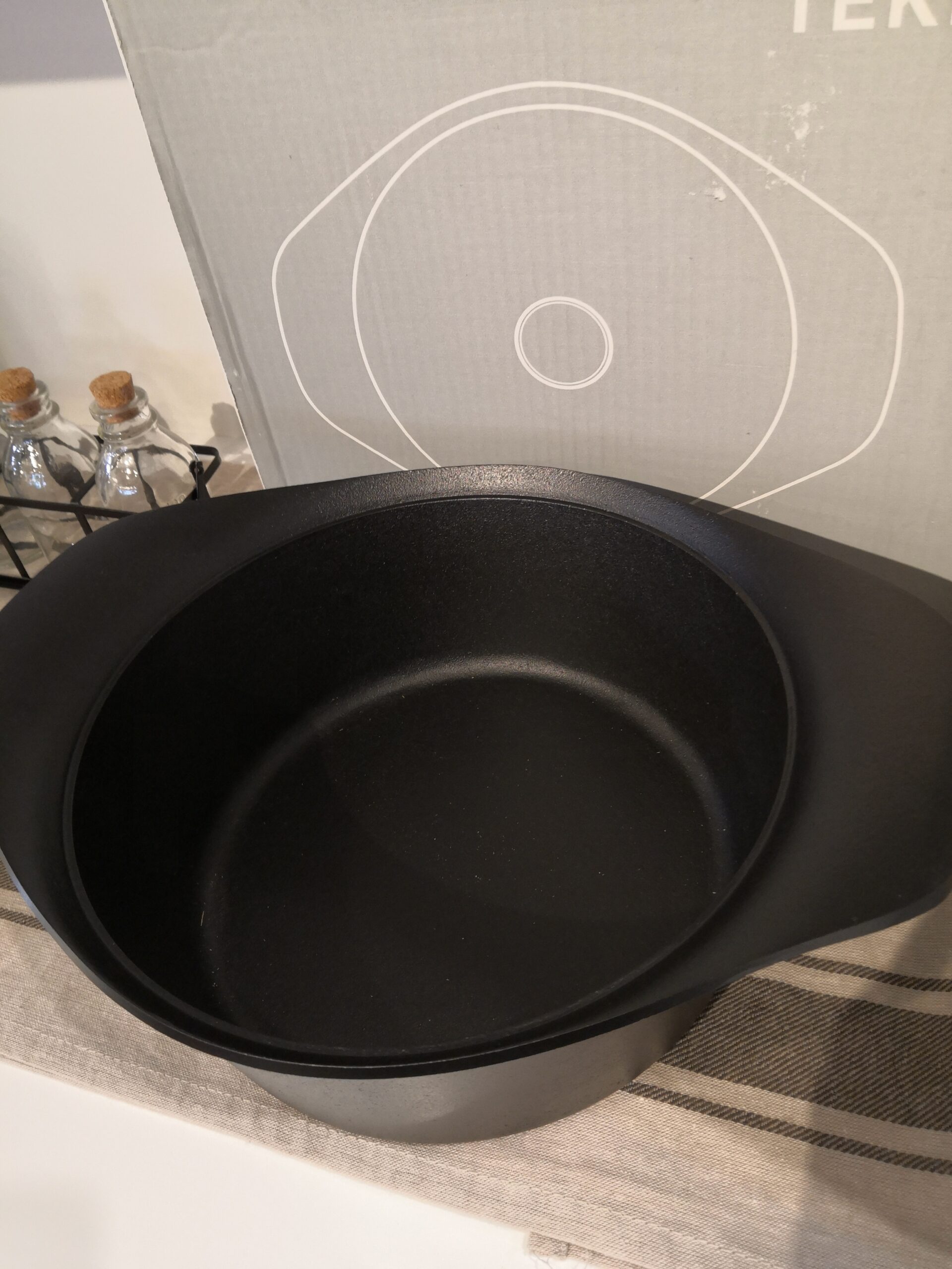 新品】南部鉄器 柳宗理 鉄器 TEKKI 深型 22㎝ ハンドル付き 鉄鍋 鉄器