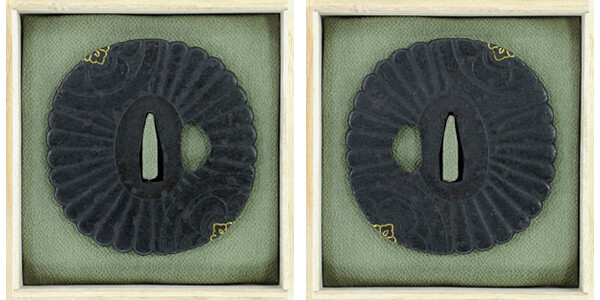 鍔 菊に丸竪木瓜紋鉄鍔 ( TU-120911)｜刀・日本刀の販売なら日本刀専門