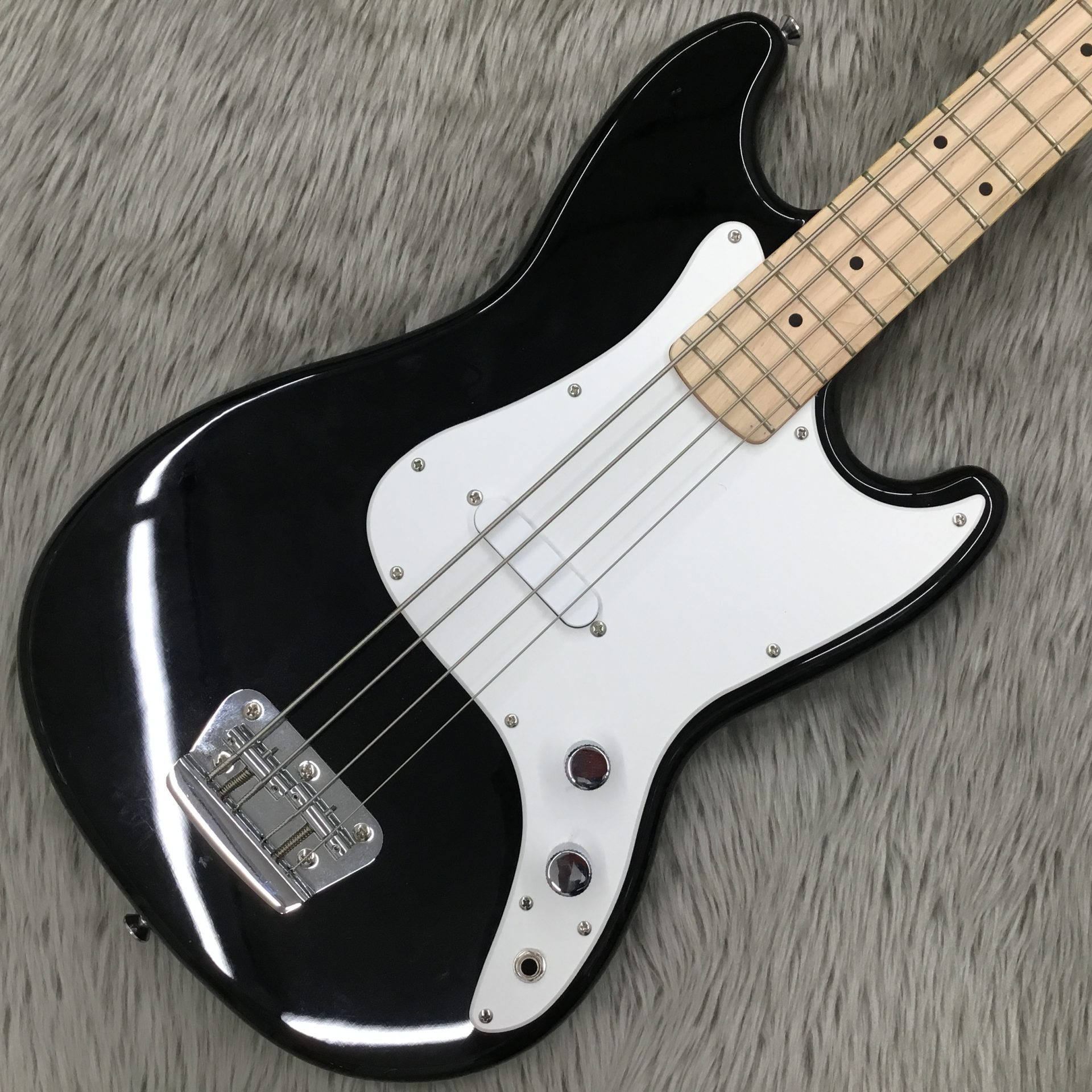 入荷情報】中古 Squier by Fender Bronco Bass Black (BLK) 【S/N