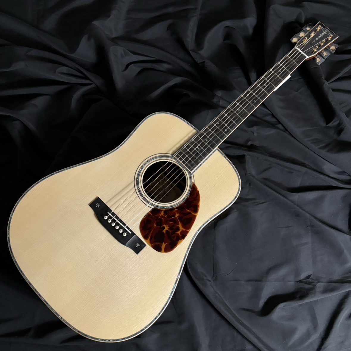 アコースティックギター】ASTURIAS（アストリアス）多数展示中！｜島村