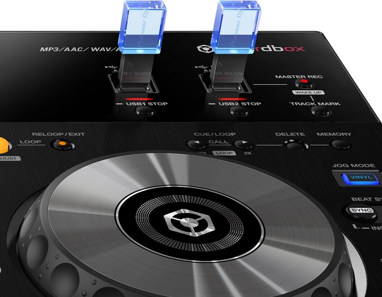 DJ機材】USBスタイルエントリー機が登場！Pioneer DJ「XDJ-RR」展開中