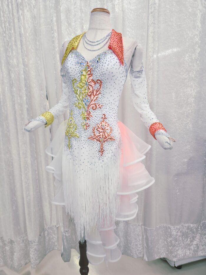 試着・レンタル・購入】社交ダンスドレス ホワイト Mサイズラテン