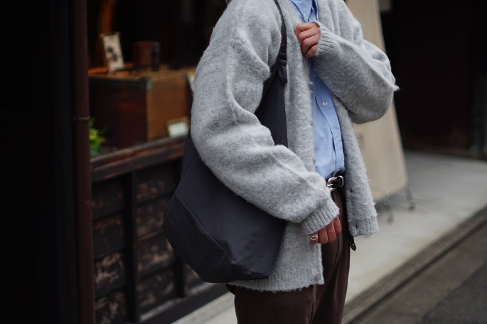 抜け感は作れる「Nylon Bag 編」 | SLOW - スロウ 公式サイト | 革製の