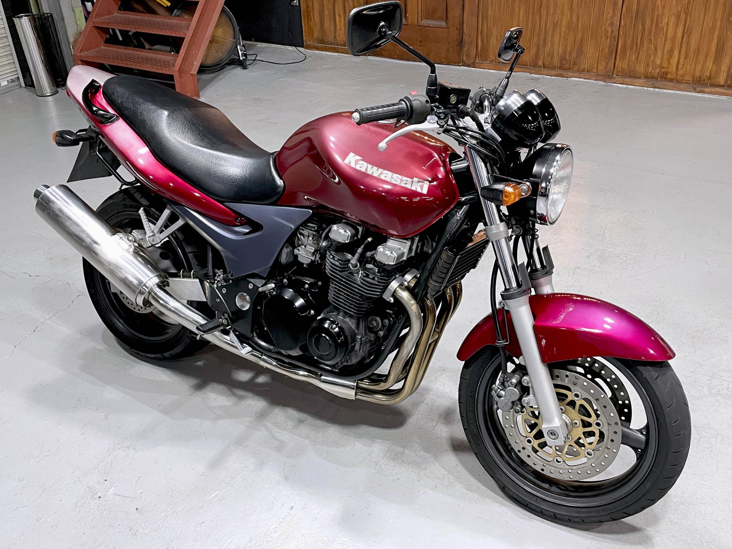 KAWASAKI ZR-7 ZR750F – 京都のバイクショップSPEC-M（スペックエム