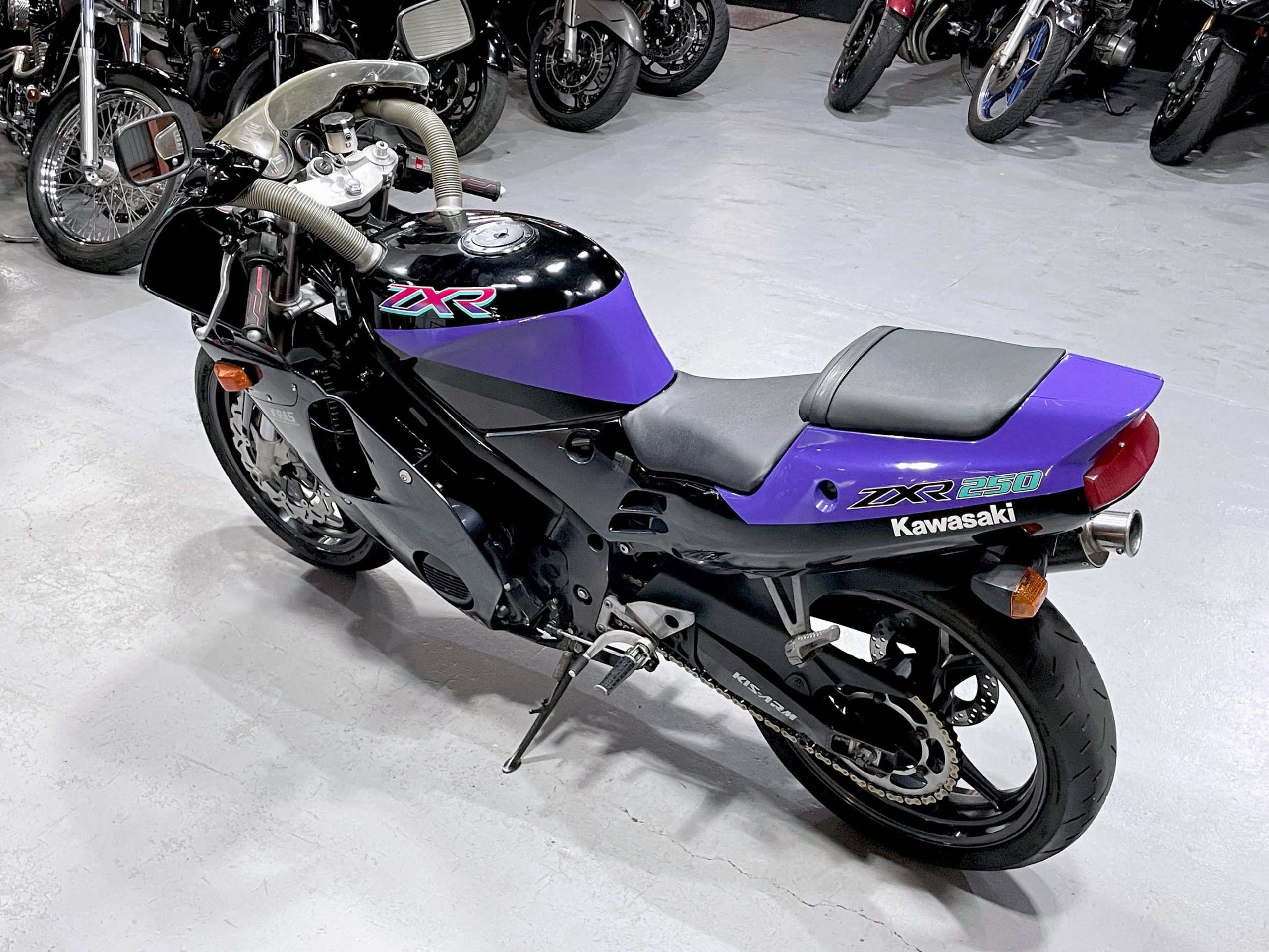 KAWASAKI ZXR250 ZX250C – 京都のバイクショップSPEC-M（スペックエム