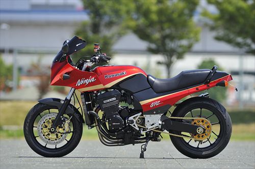 スペックエンジニアリング｜ニンジャ専用ライディングシート