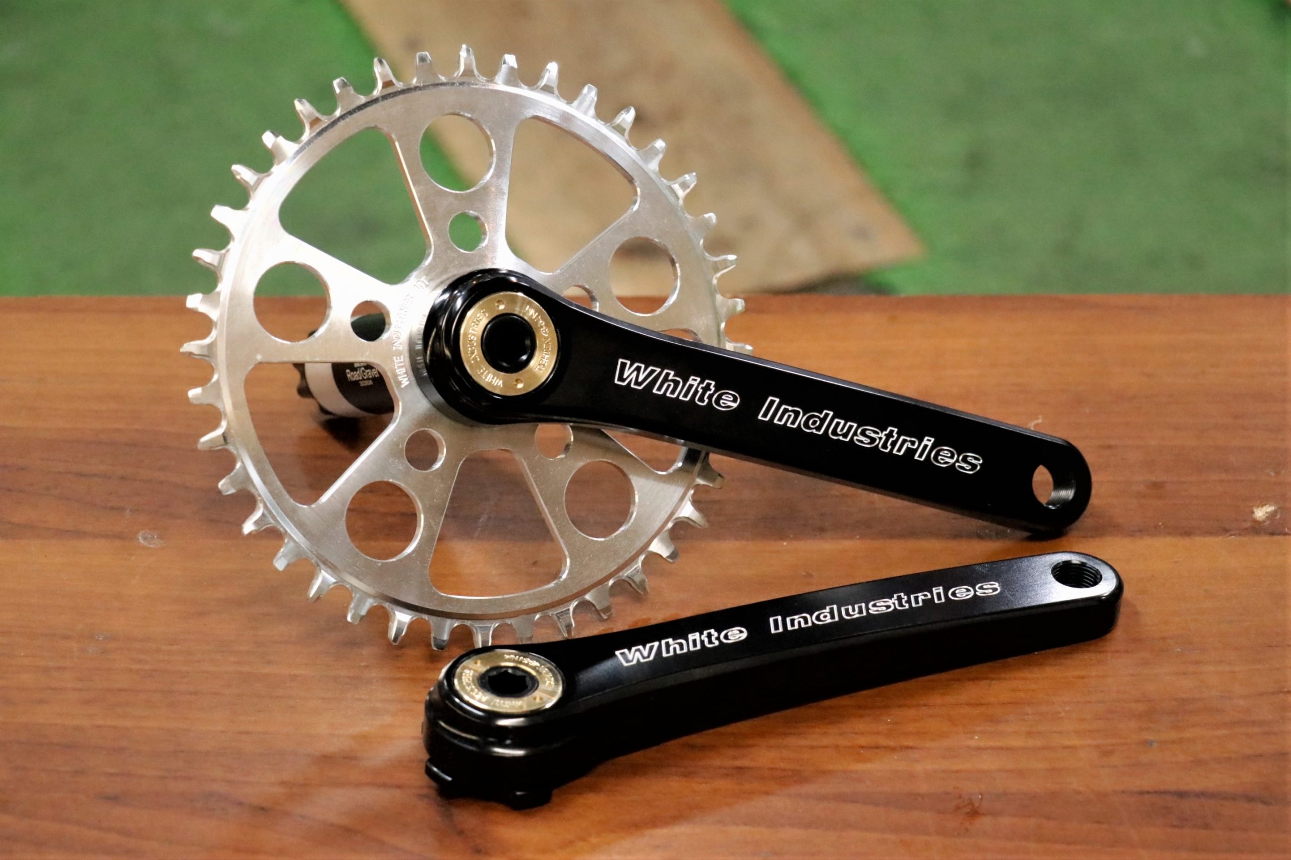 BLOG 至極のアルミ削り出しクランク【 WHITE INDUSTRIES / ホワイト