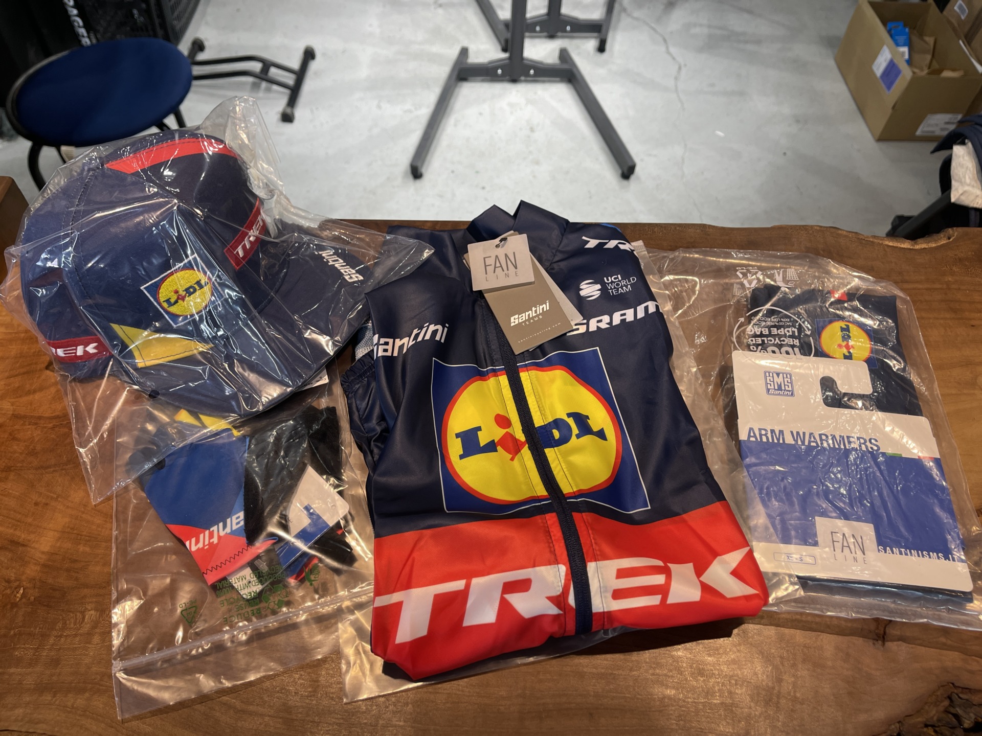 LIDL TREK アパレル ご注文承り中 | スターバイクス