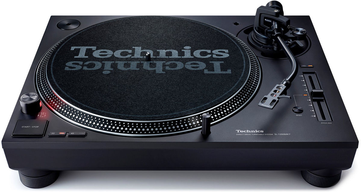 Technics SL-1210 MK7 Turntable