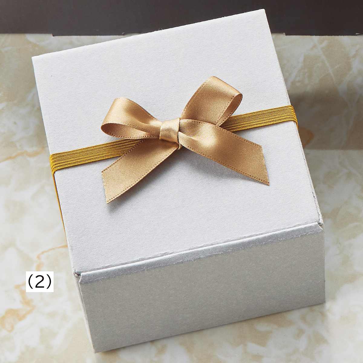 20個】サテンリボン付きゴムタグ 小箱用 ゴールド〔ストエキオリジナル〕 S