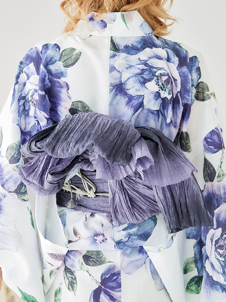 即日発送！】【浴衣】白地に水彩牡丹のクラシック浴衣 【浴衣3点