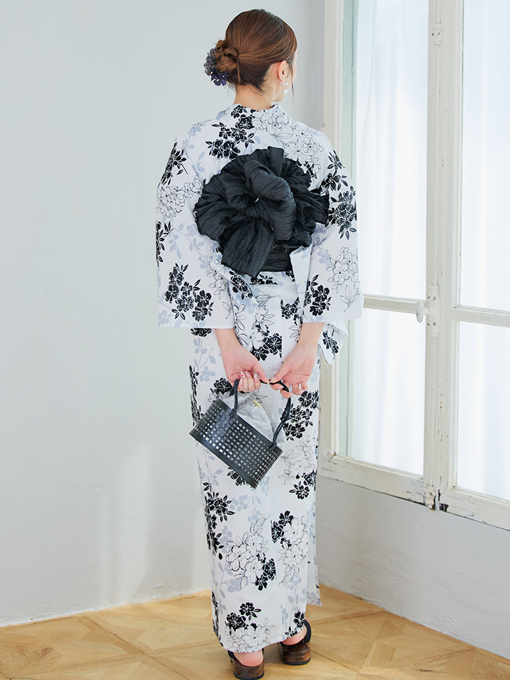 即日発送】ホワイトブラック桜柄浴衣 【浴衣3点セット 浴衣/帯/下駄