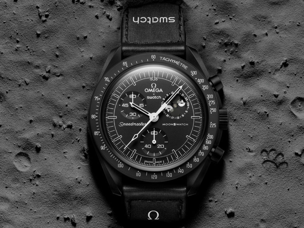 4月8日に緊急発売!?】新色ブラック、“オメガ × スウォッチ