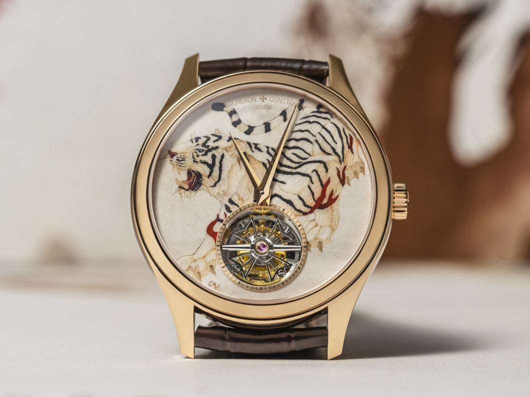 青龍・朱雀・白虎・玄武、伝説の四神獣がモチーフ【スイスの名門