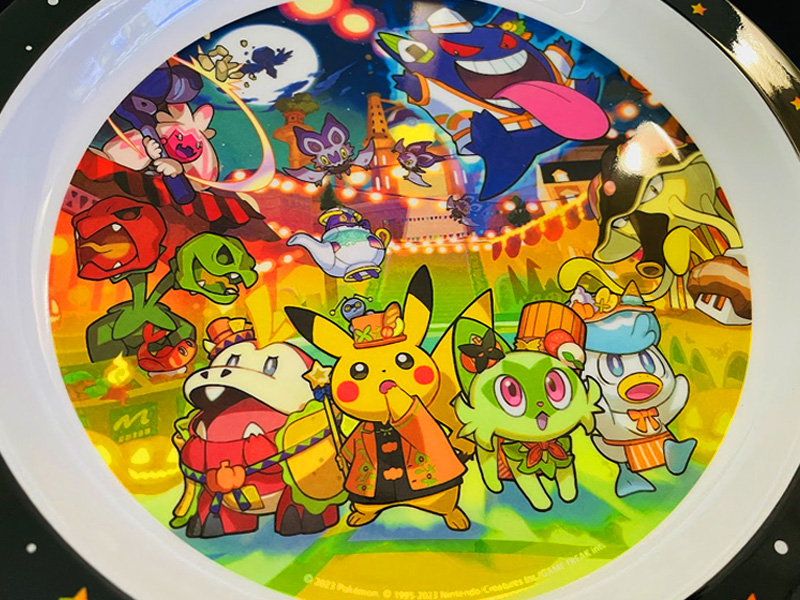 ポケモンたちのハロウィンをイメージしたピカチュウたちがかわいい