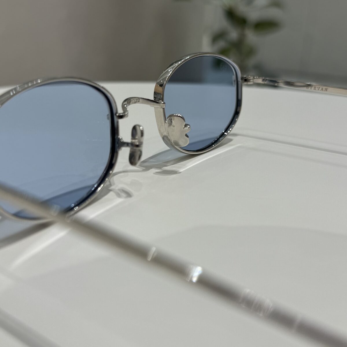 EYEVAN】トレンドのバレルシェイプ“Thompson” | 広島店 | BLOG | POKER