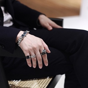 TOM WOOD(トムウッド)】 Danny Slim ブレスレット(7.7)｜PARIGOT