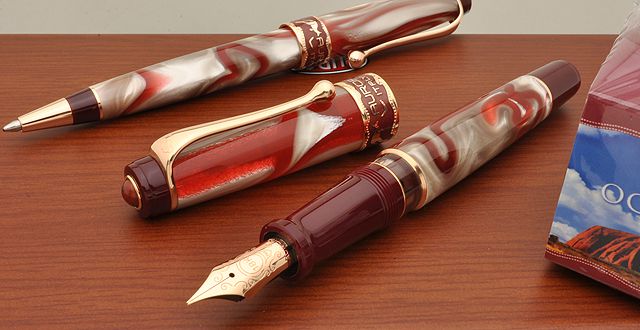 AURORA アウロラ 万年筆 限定生産品 オセアニア NO.555 | ペンハウス