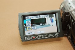 パナソニック、1920フルHDビデオカメラを2機種を発売 － 上位機は3MOS