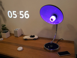 ソニー、“LED電球スピーカー”にステレオ再生や調色も可能な新モデル